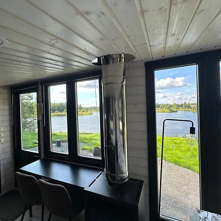 Aurora Forest روفانييمي